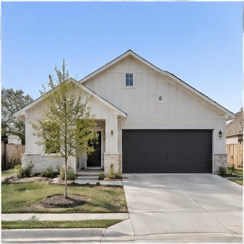 A bright new-construction home in Manor, Texas
